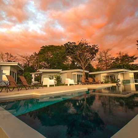 Adeluna Luxury Villas モンテスマ エクステリア 写真