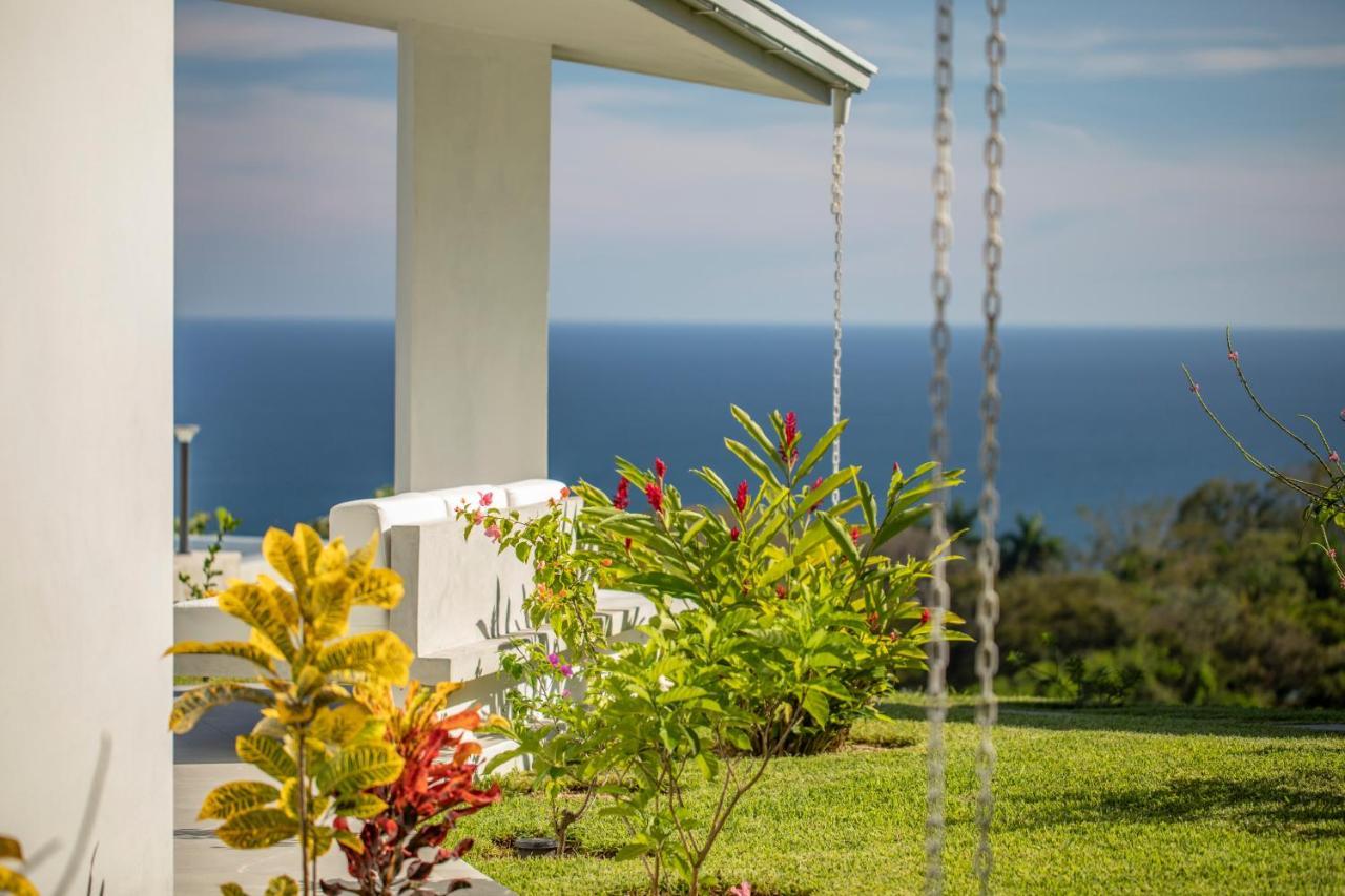 Adeluna Luxury Villas モンテスマ エクステリア 写真