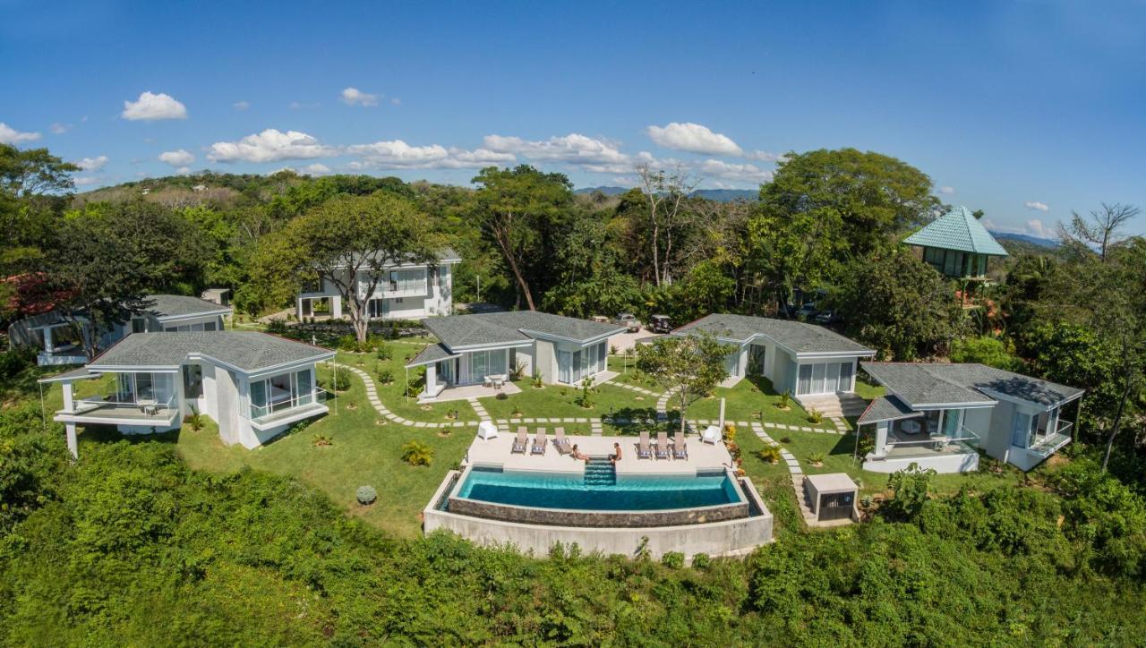 Adeluna Luxury Villas モンテスマ エクステリア 写真