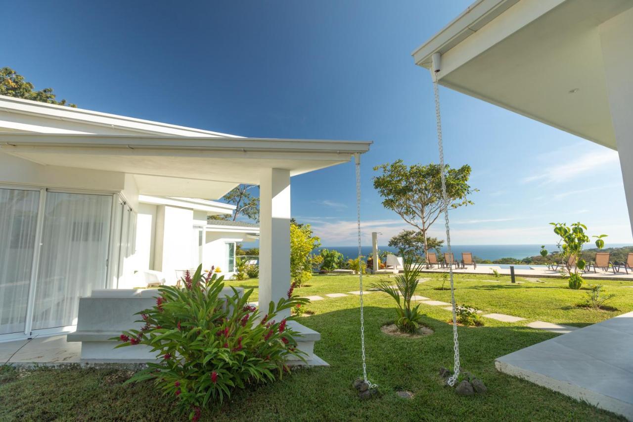 Adeluna Luxury Villas モンテスマ エクステリア 写真