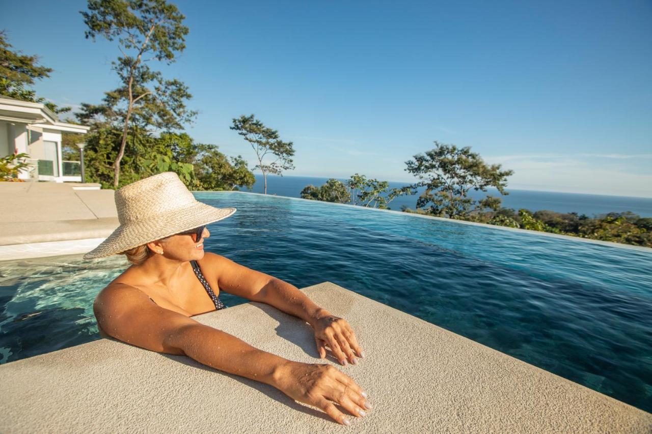 Adeluna Luxury Villas モンテスマ エクステリア 写真