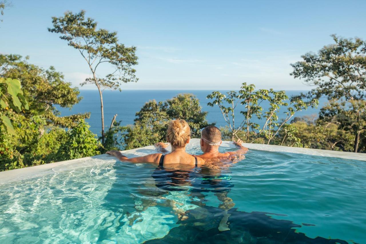 Adeluna Luxury Villas モンテスマ エクステリア 写真