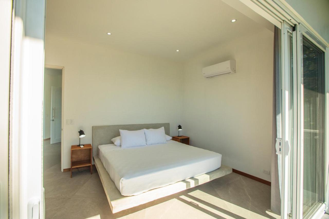 Adeluna Luxury Villas モンテスマ エクステリア 写真