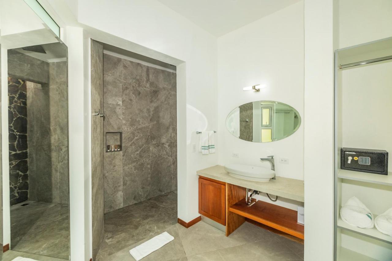 Adeluna Luxury Villas モンテスマ エクステリア 写真